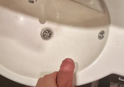 Wake up at Friend's House, Hungover. What Else You Gonna Do Than Cum? ‍