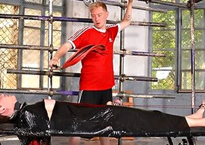 Playful Dom Twink : Aggressive Foot Fuck