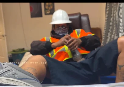 Just Got off Work and Was Horny Af
