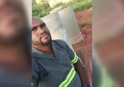 Alone at the Construction Site, I Always Secretly Masturbate.