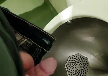 Young Skninny Boy Piss on the Train