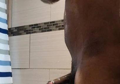 Horny Sri Lankan Boy Jerkoff While Bathing