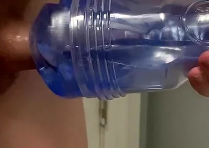 Handsfree Cumshot From Redhead Twink