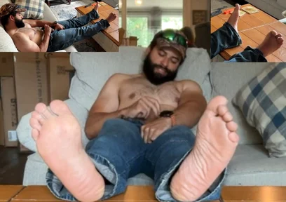Foot POV Bearded Muscle Bloke Squirts Cum on Himself