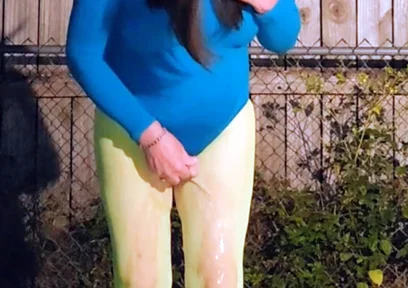 CD Outdoors Pissing My Nylon Pantyhose, Feet and Shoes.