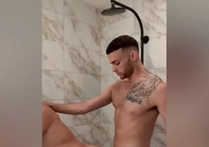 Chrispapixl Pounded His Bf Amirpounding In The Shower