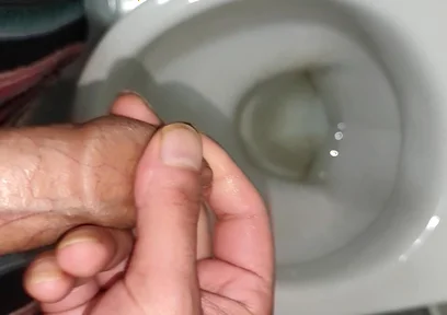 Beautiful Twink Jerks off in a Toilet