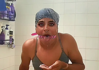 Kris Reelz - Self Face Spit,agagging on a Mouth Ring