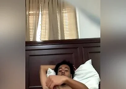 Kingguddah Showing Off His Dick