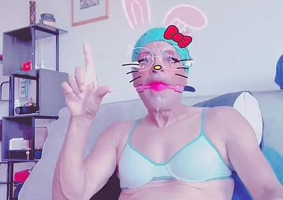 Kris Reelz - Gagging on a Mouth Ball All Over Myself