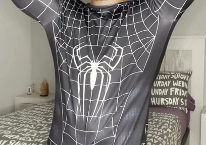 Big Load with No Hands! Spiderman Outfit