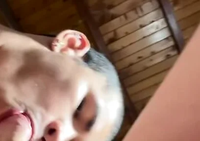 Sucked The Cock Of A 19-year-old Colombian White Top