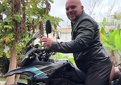 Huge Creampie In Outdoors On The Bike