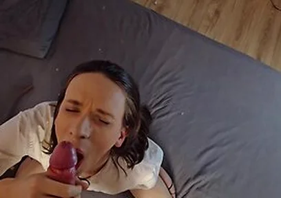 Elf Get Facial From Mask Guy With Huge Dick