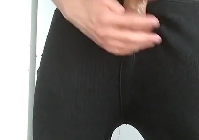 Stand-up Oily Wank in My Thermals - 8 Day Load