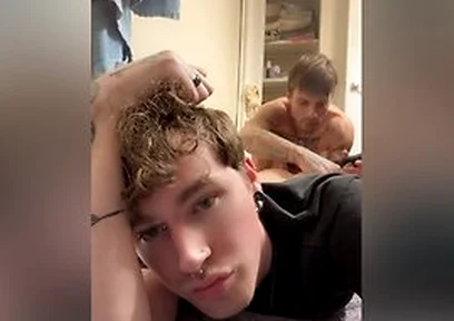 Jake Waxes Atlas - Jake Spencer And Atlas Steele