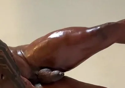 Oiled Sexy Body