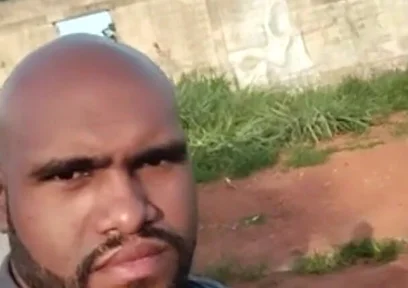 Alone at the Construction Site, I Always Secretly Masturbate.