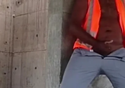 After Work I Went to the Construction Site to Enjoy Myself