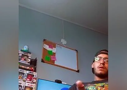 Cum Gamer In The Office Showing His Ass And Filling It With Sperm