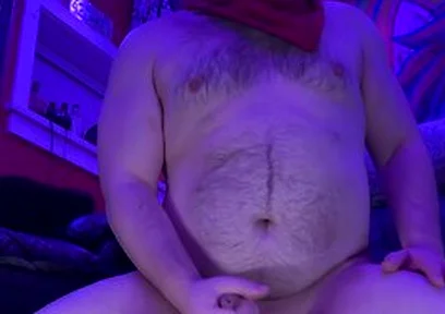 Chubby Suiter Milks Himself