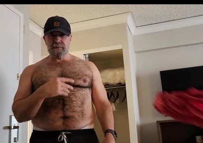 Hot Stepdaddy Bear Sucking My Big Ginger Dick When He Got Home From the Gym
