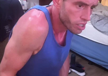 Edging for Hours in Chair, Feel It for 20 Mins That Im There and Finally Do Cum