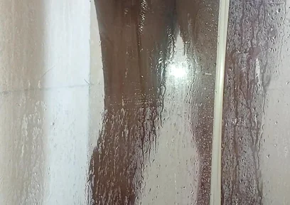 Time to Shower with My Toy