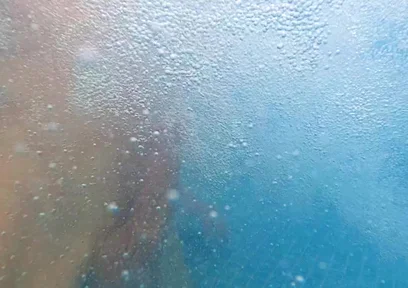 Jerk off My Boner in Spa Bubbles in Slowmotion