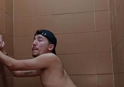 Sitting on the Dildo Until Orgasm Without Using Hands