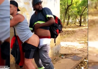 Fucking in the Park and Cumming in His Mouth