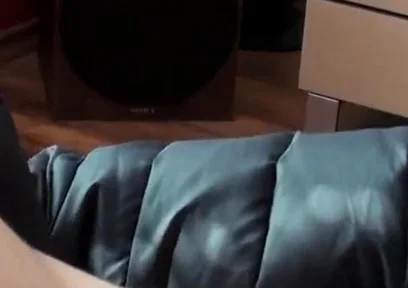 First-time Twink Tomas Jerks Thick Cock in VR