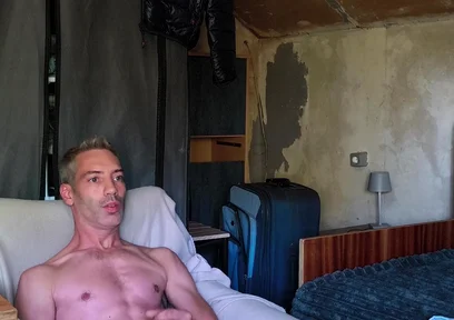 Jerking My Hairy Dick. Qick Wank Before to Sleep