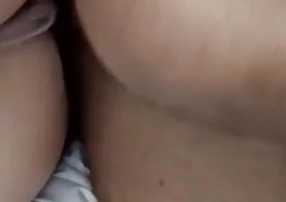 834 Big-bottomed Stepdaughter: Please Don't Put It in, I'll Get Pregnant