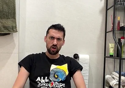 Hot Stepdaddy Jerking off Like Crazy in Public Bathroom