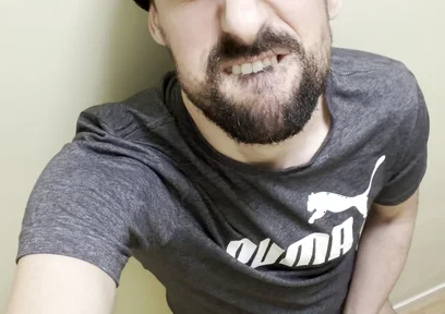Hot Stepdaddy Showing Big Cock