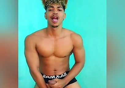 Cubanfox, Furry, Masturbandose Su Enorme Polla De 24 Cm