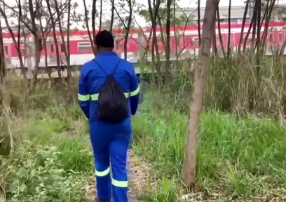 A Worker Passed Through the Park and Received a Blowjob.