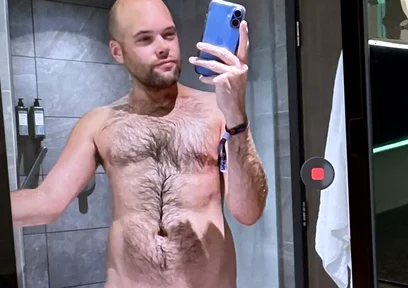 Horny Hotel Jerking