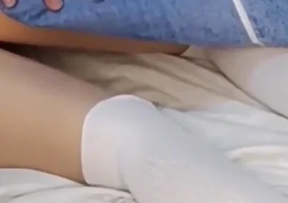 636 Big-bottomed Stepdaughter Runs Away From School