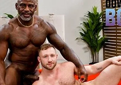 Big Dick Damien Roux Catches Customer Jerking Off In Public Cyber Cafe!