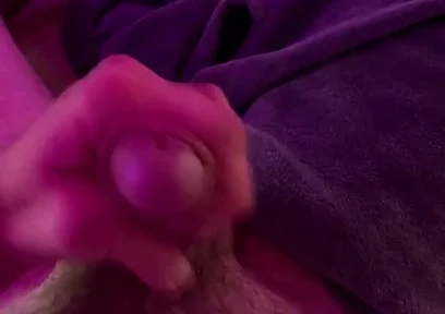 Edging to Some Hot Videos While Looking for My Next Grindr Hookup