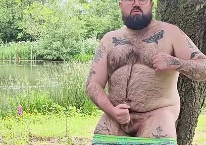 Does a Bear Cum in the Woods?