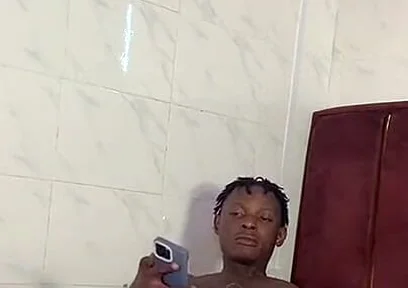 Ebony Muscular Bottom