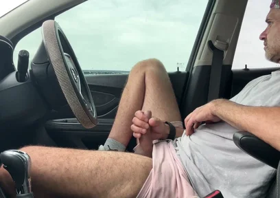 Dude Jerks off in Car While Waiting for Bud to Finish Work at Factory