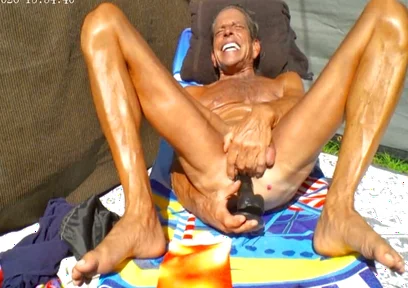 Naked Tan Fooled Around and Feel in Love Plays, Cobra Talks All the Women of Fox News Are Now Looking the Same