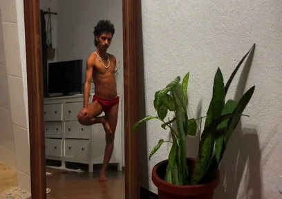 Showing off Naked in Front of My Friend