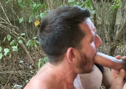 Outdoor Cruising Blowjobs with Huge Cumshots