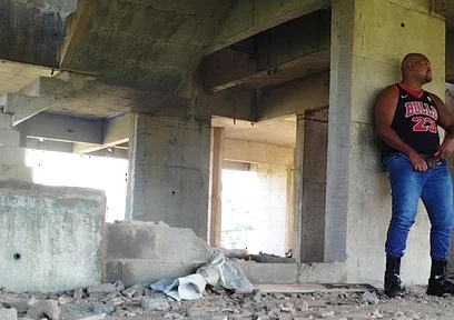 I Went to Pee at the Construction Site and Felt Like Getting up to Some Mischief.