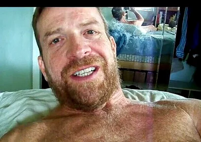Hairyartist in Flying Cumsplashes